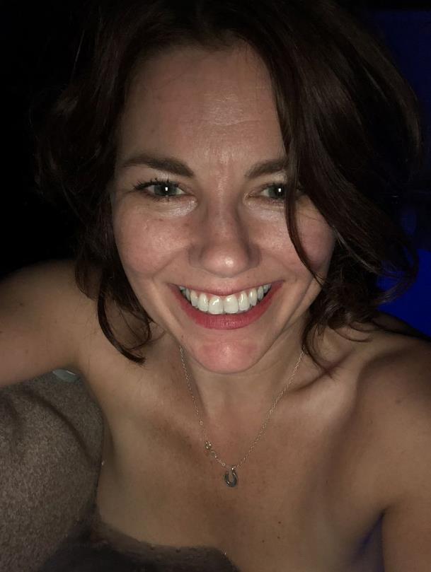 Profil de Iqra, 31 ans, Escort duo à Entrelacs (Québec)